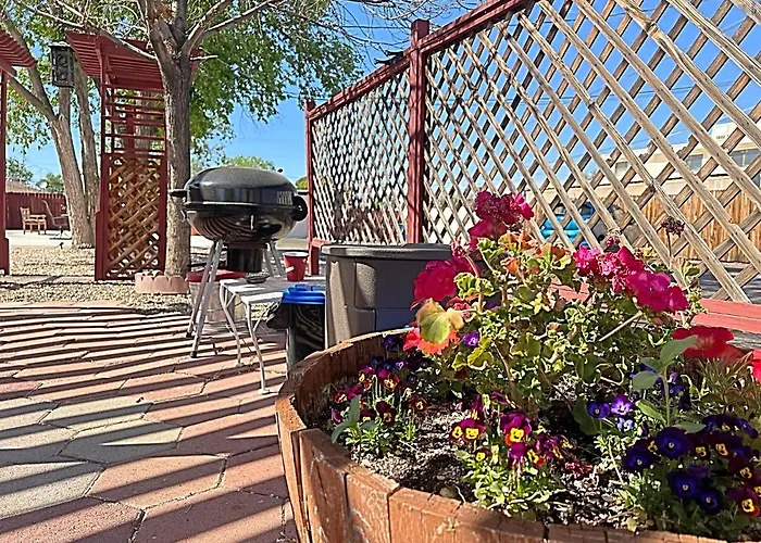Style - 1 & 3 Bedroom With Full Kitchen Page