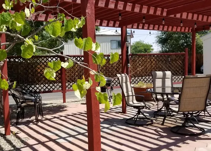 Style - 1 & 3 Bedroom With Full Kitchen