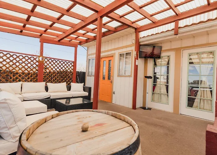Style - 1 & 3 Bedroom With Full Kitchen 3* Page