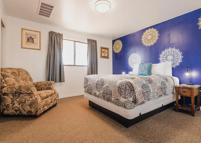 Style - 1 & 3 Bedroom With Full Kitchen 3* Page