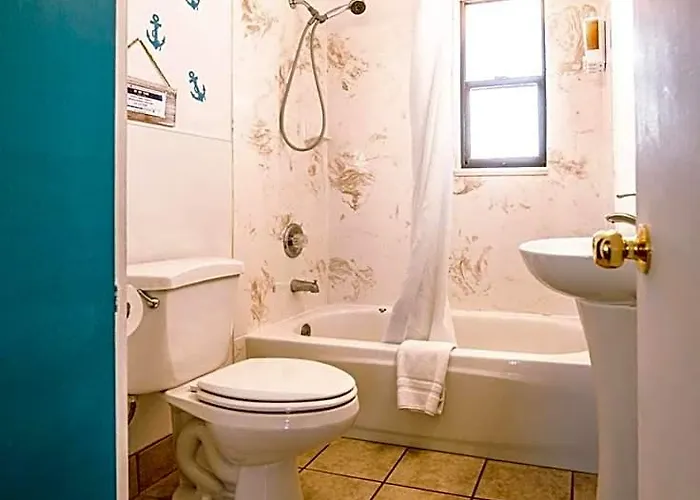 Inn Style - 1 & 3 Bedroom With Full Kitchen