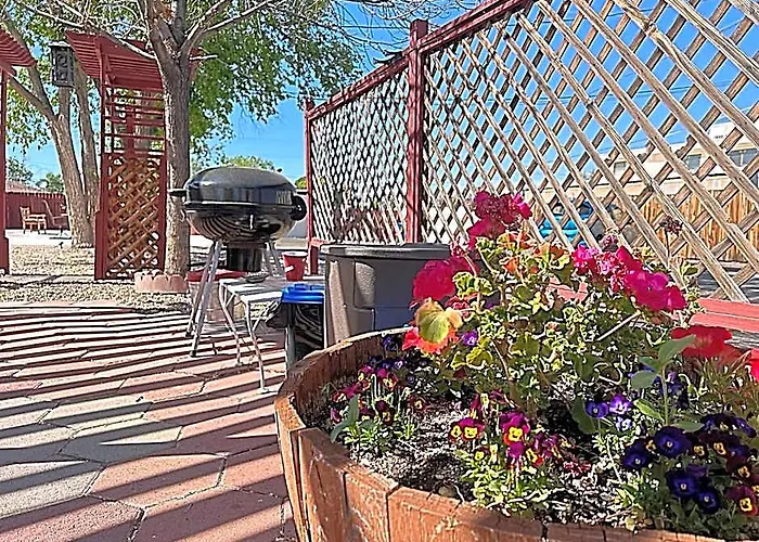 Inn Style - 1 & 3 Bedroom With Full Kitchen