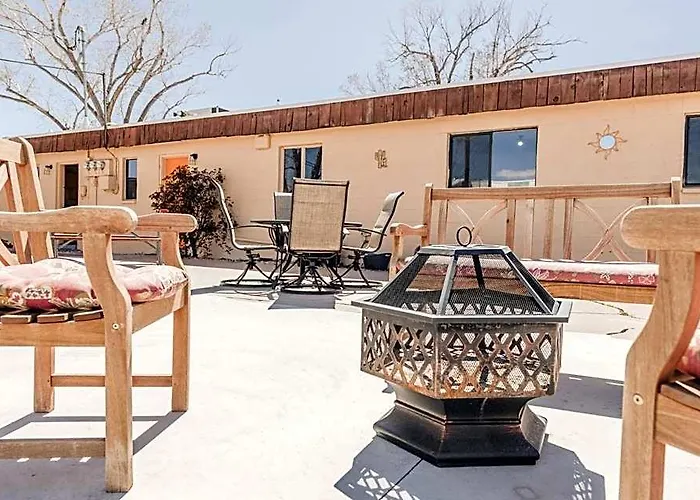 Style - 1 & 3 Bedroom With Full Kitchen 3*